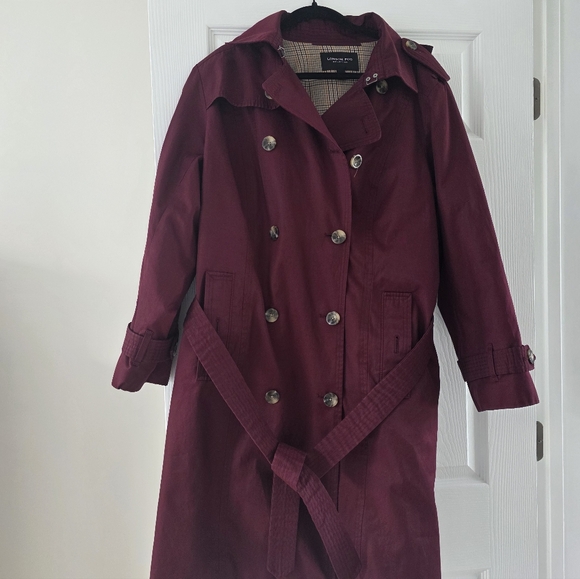 Women's Burgundy Trench Coat - Picture 3 of 6